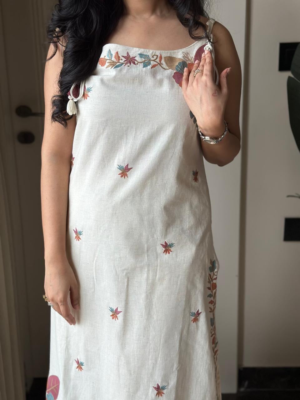 the sheer beautv of this sleeveless pant set A unique Fabloom