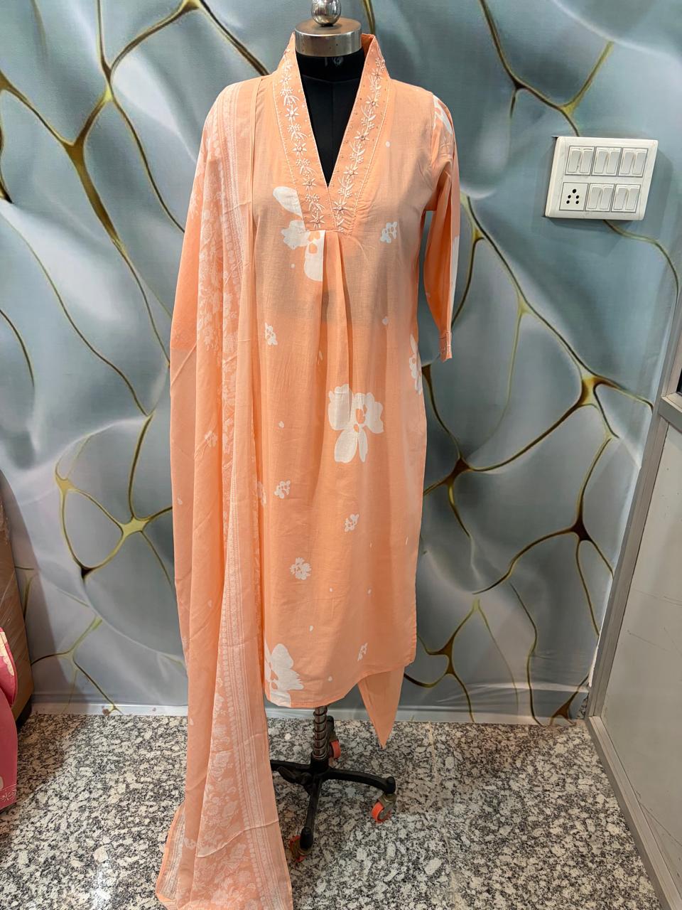 Cotton Suit Set With discharge print and side cut straight kurti Fabloom
