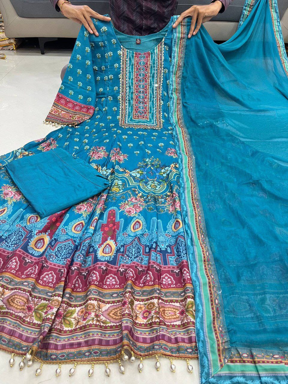 NEW ARRIVALS & RAJASTHANI FULL ANARKALI LATKAN LACE ROUND SET❣️ Fabloom