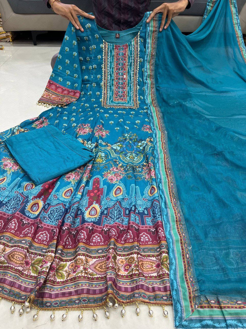 NEW ARRIVALS & RAJASTHANI FULL ANARKALI LATKAN LACE ROUND SET❣️ Fabloom