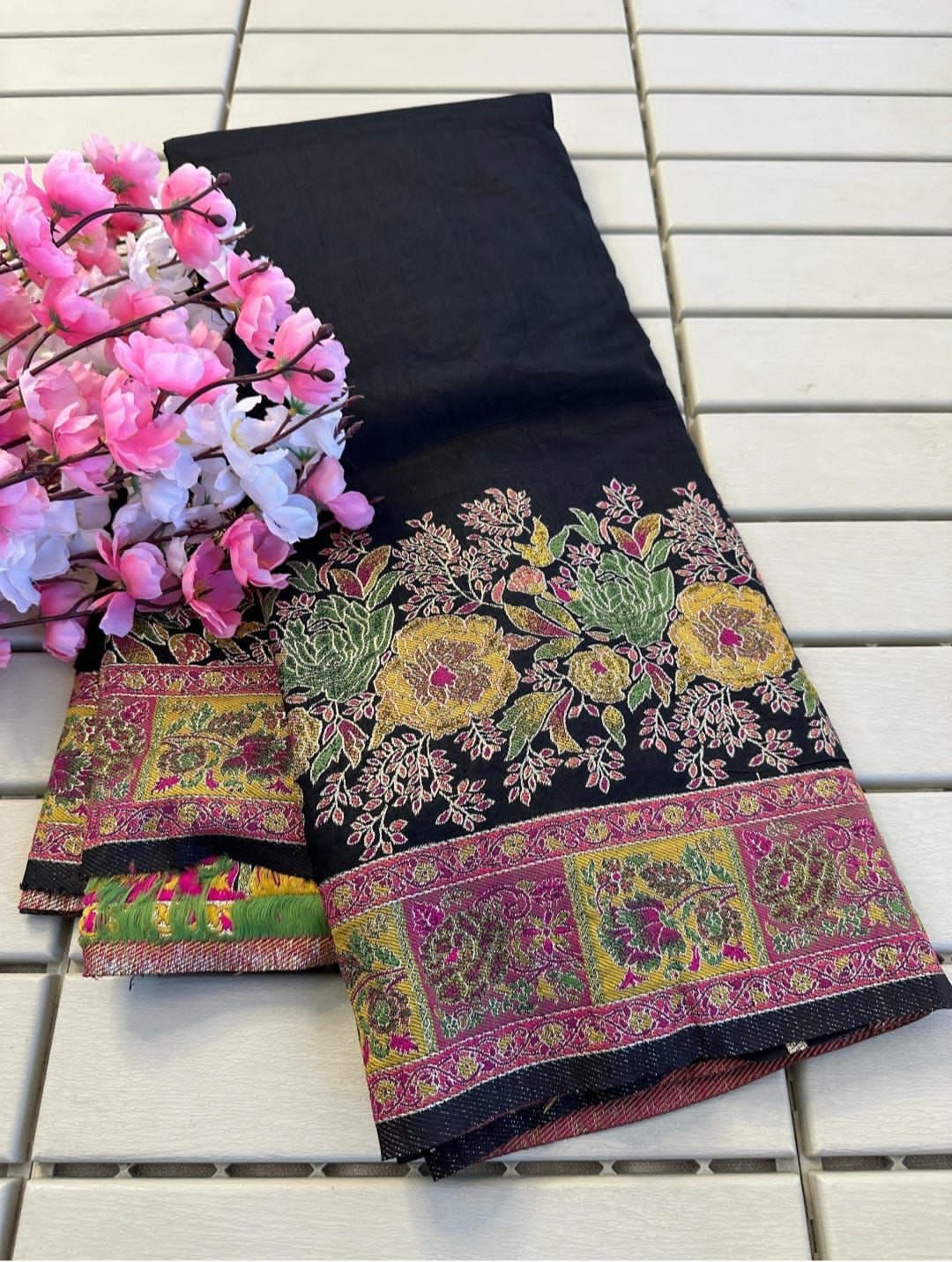 Pashmina Gulab